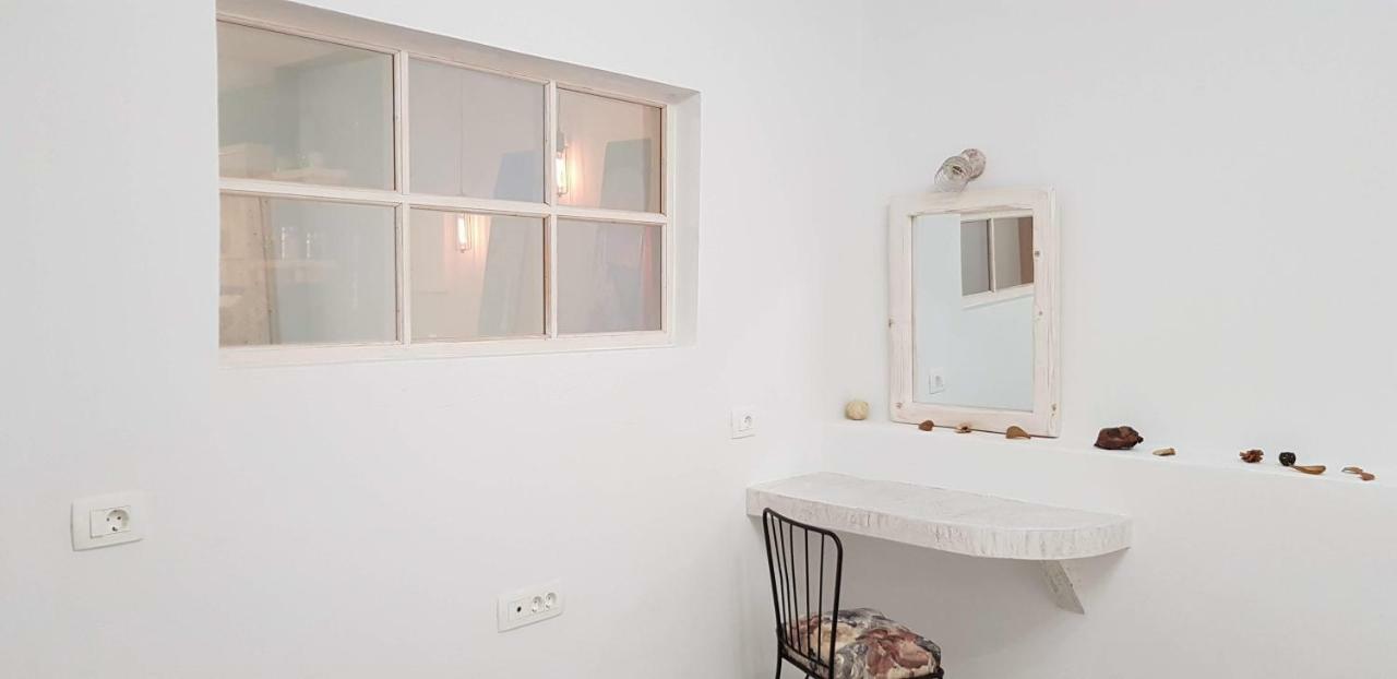 Marilias Apartment Kamári Esterno foto